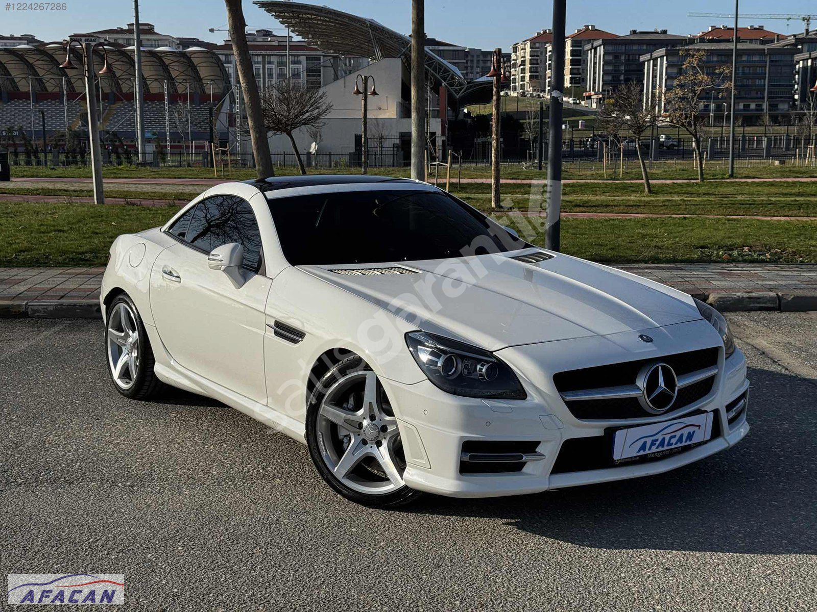 MERCEDES-BENZ SLK 300 AMG 9G-TRONIC