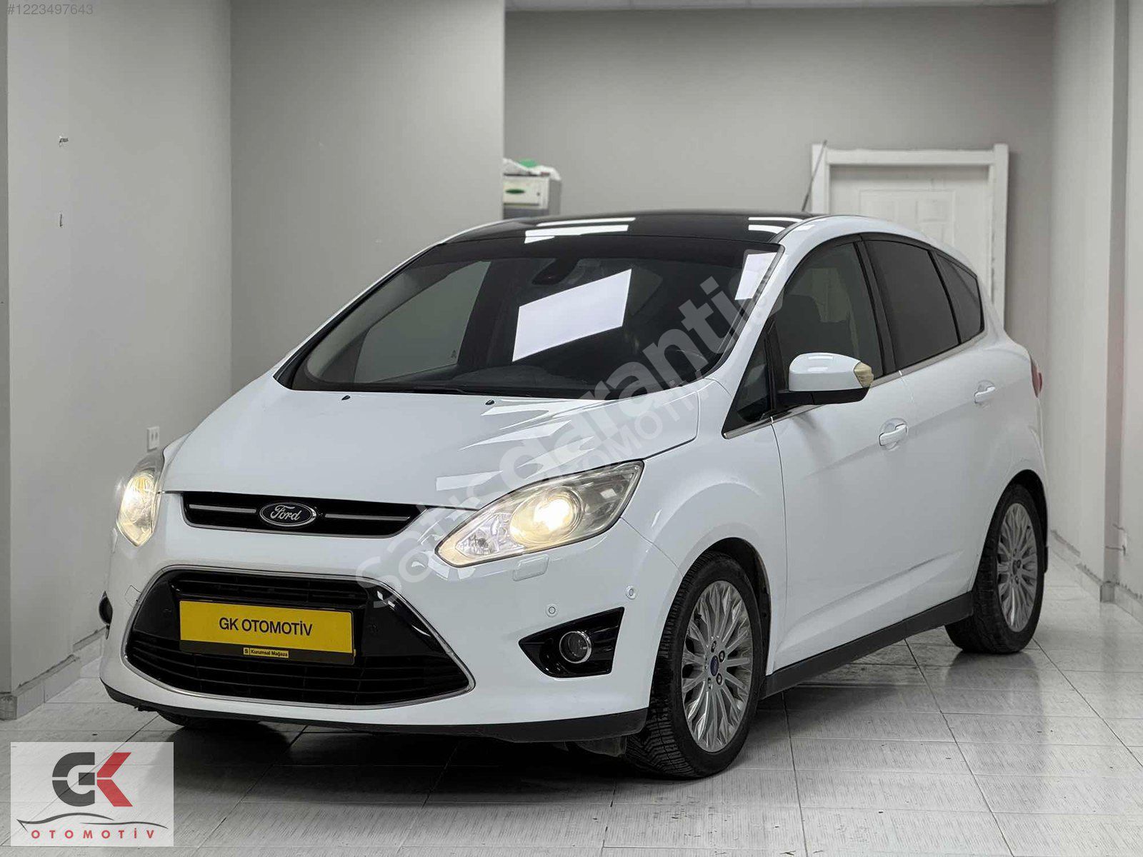 GK OTOMOTİV'DEN 2011 MODEL FORD C-MAX TİTANİUM X CAM TAVAN