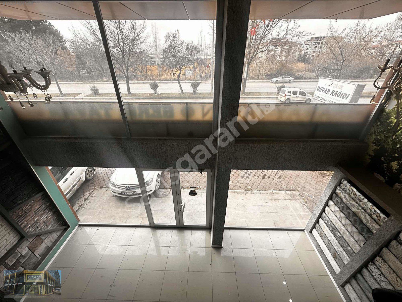 ANKARA BULVARINDA 230 M2 HARİKA DÜKKAN