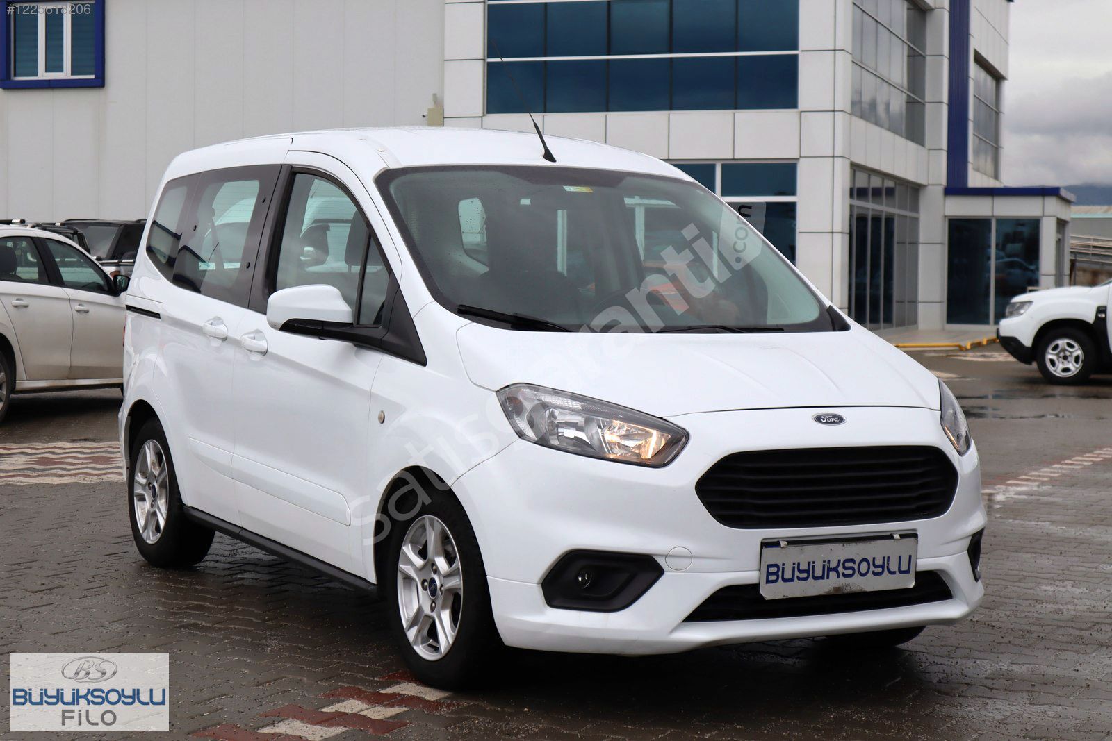 BÜYÜKSOYLU FİLO/2021 MODEL FORD TOURNEO COURİER 1.5 TDCİ DELUXE