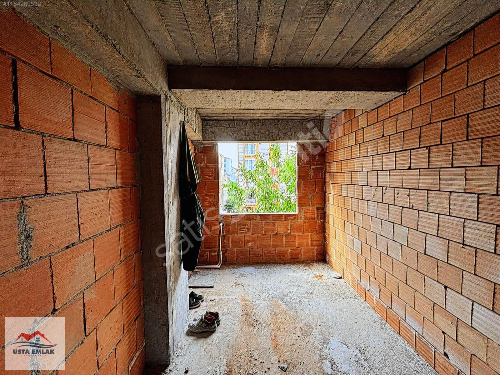 HADIMKÖY MERKEZ'DE 70 M2 SATILIK DAİRE