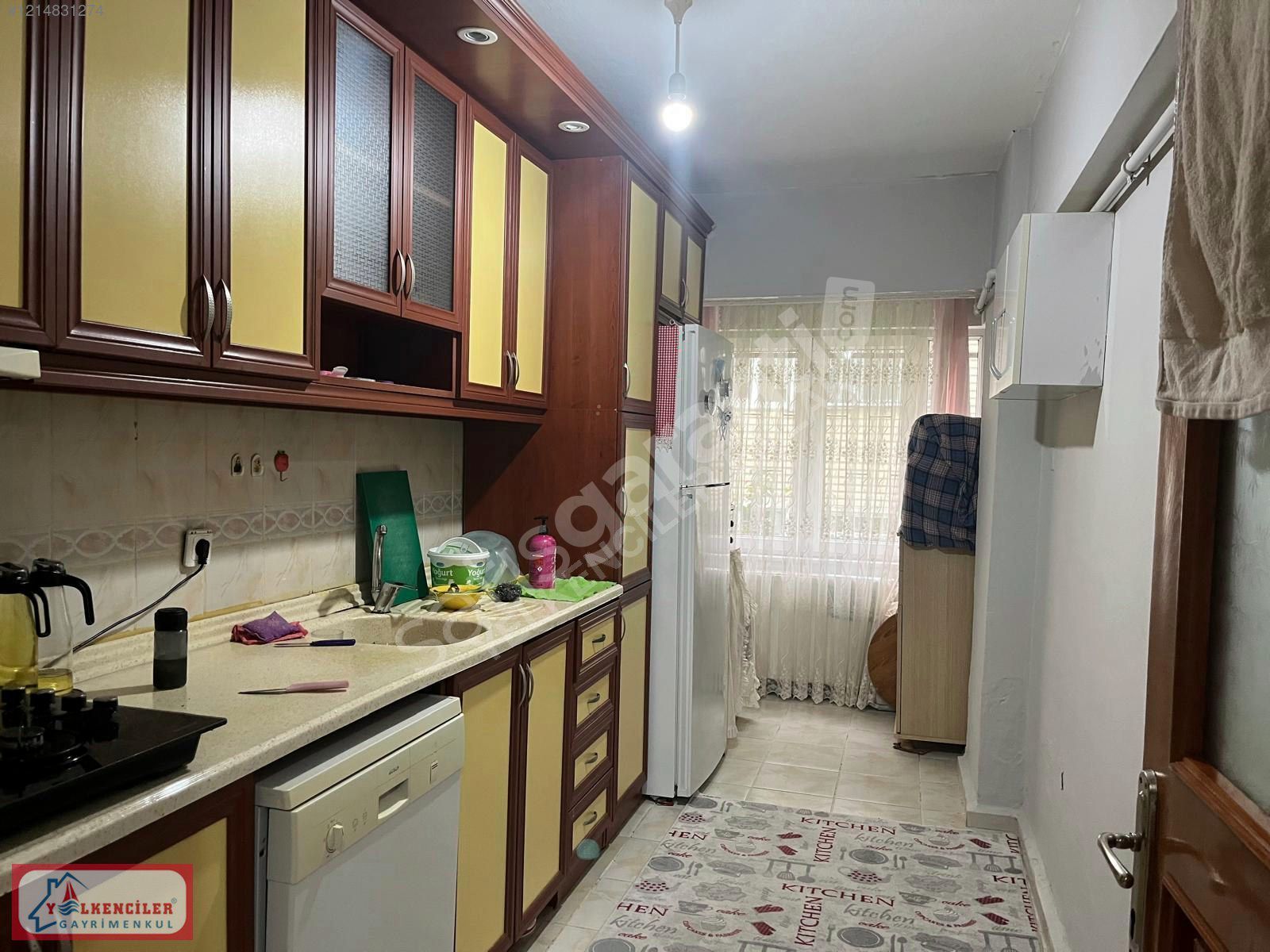 HALKALI YENİDOĞANDA CADDEYE YAKIN SATILIK DAİRE