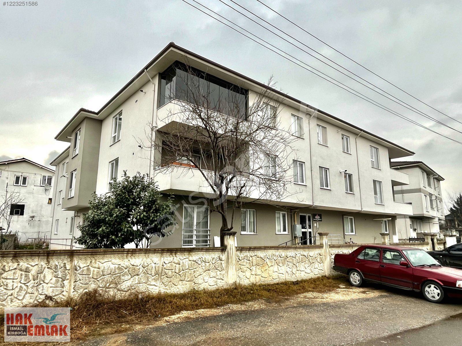 Hak Emlak'tan Darıcı Mahallesinde Satılık 2+1 Fırsat Daire