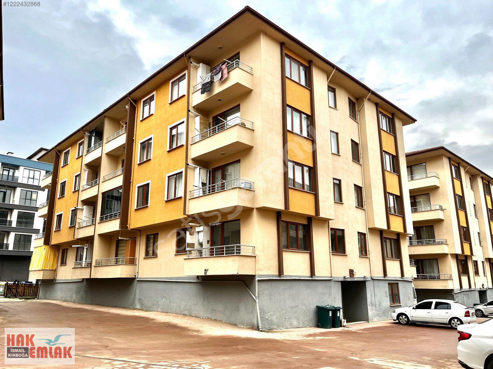 Hak Emlak'tan Üniversite Bölgesinde Kiralık 1+1 Daire
