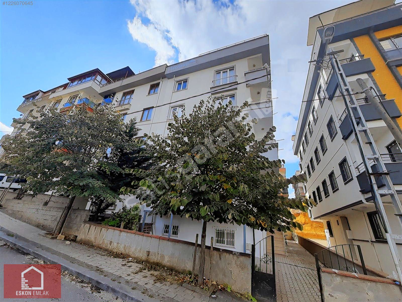 Sancaktepe Satılık 2+1 Daire Samandıra satılık ara kat 2+1 daire
