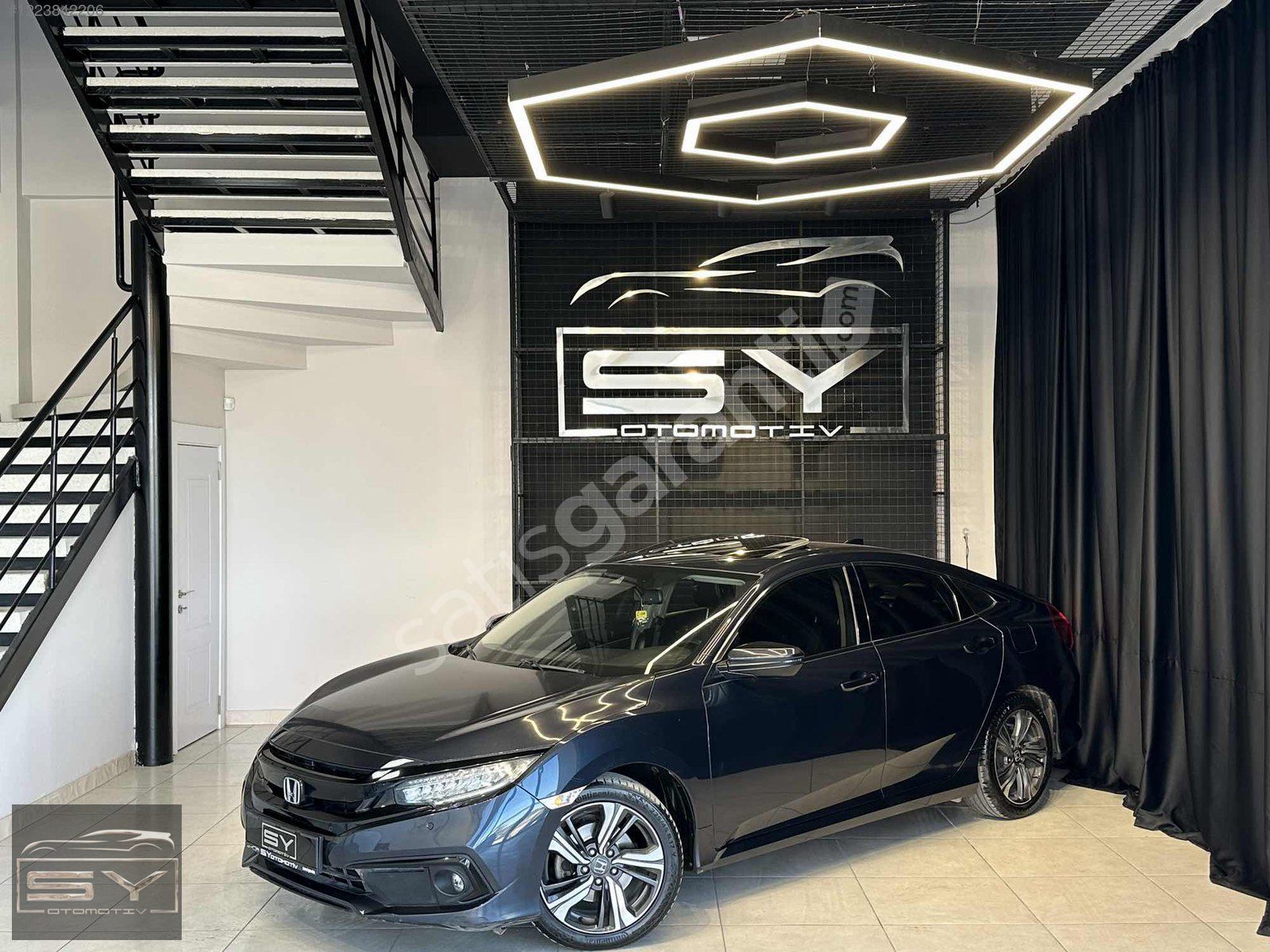 **BOYASIZ**2020 HONDA CIVIC 1.5 VTECH EXECUTİVE PLUS PRESTİJ