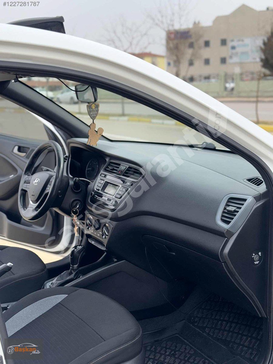 2017 HYUNDAİ İ20 1.4 MPI OTOMATİK 145.000 KM CAM TAVAN/MERCEK