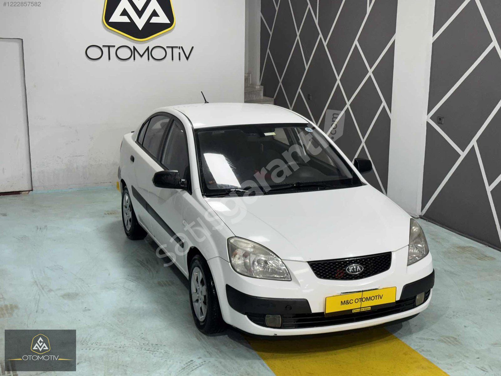 M&C OTOMOTİVDEN 2009 MODEL KİA RİO 1.5 DİZEL KUSURSUZ TEMİZLİK