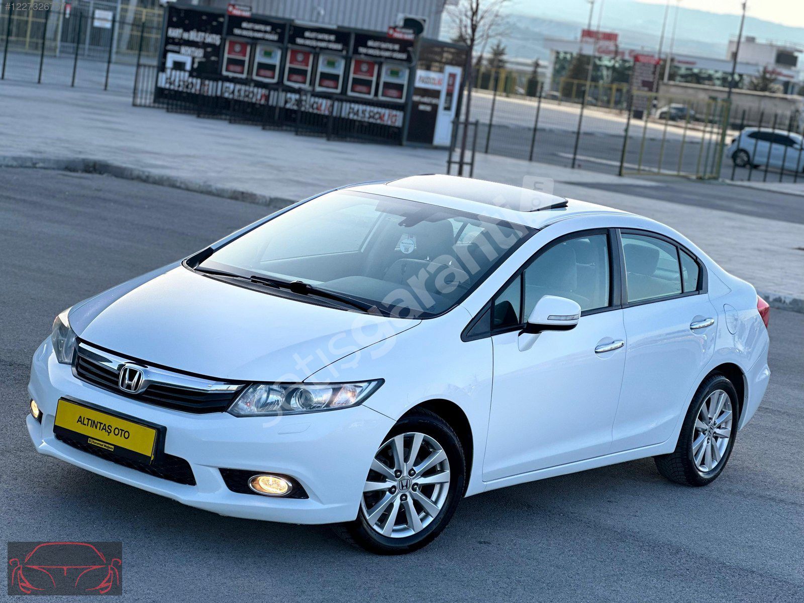 HONDA CİVİC 2013 OTOMATİK OCO ELEGANCE SUNROFF KUSURSUZ