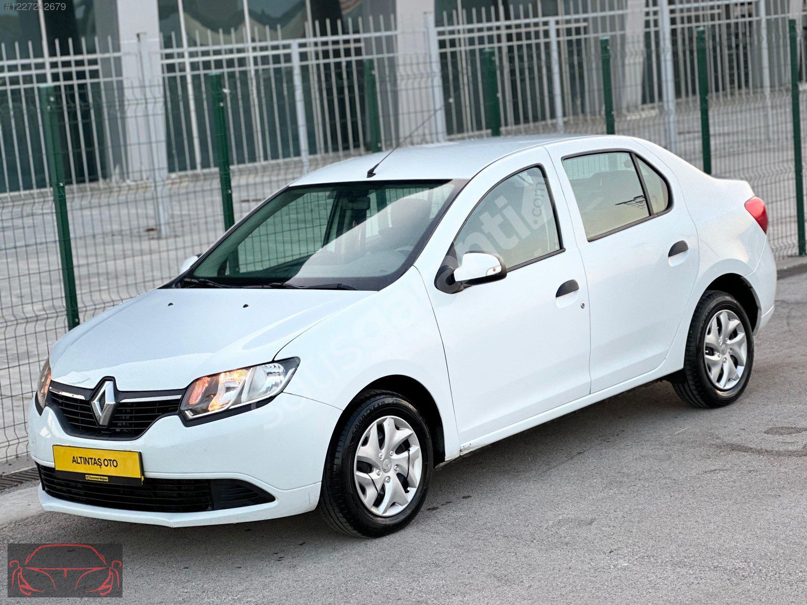 RENAULT SYMBOL 1 LOKAL HARİÇ HATASIZ BOYASIZ