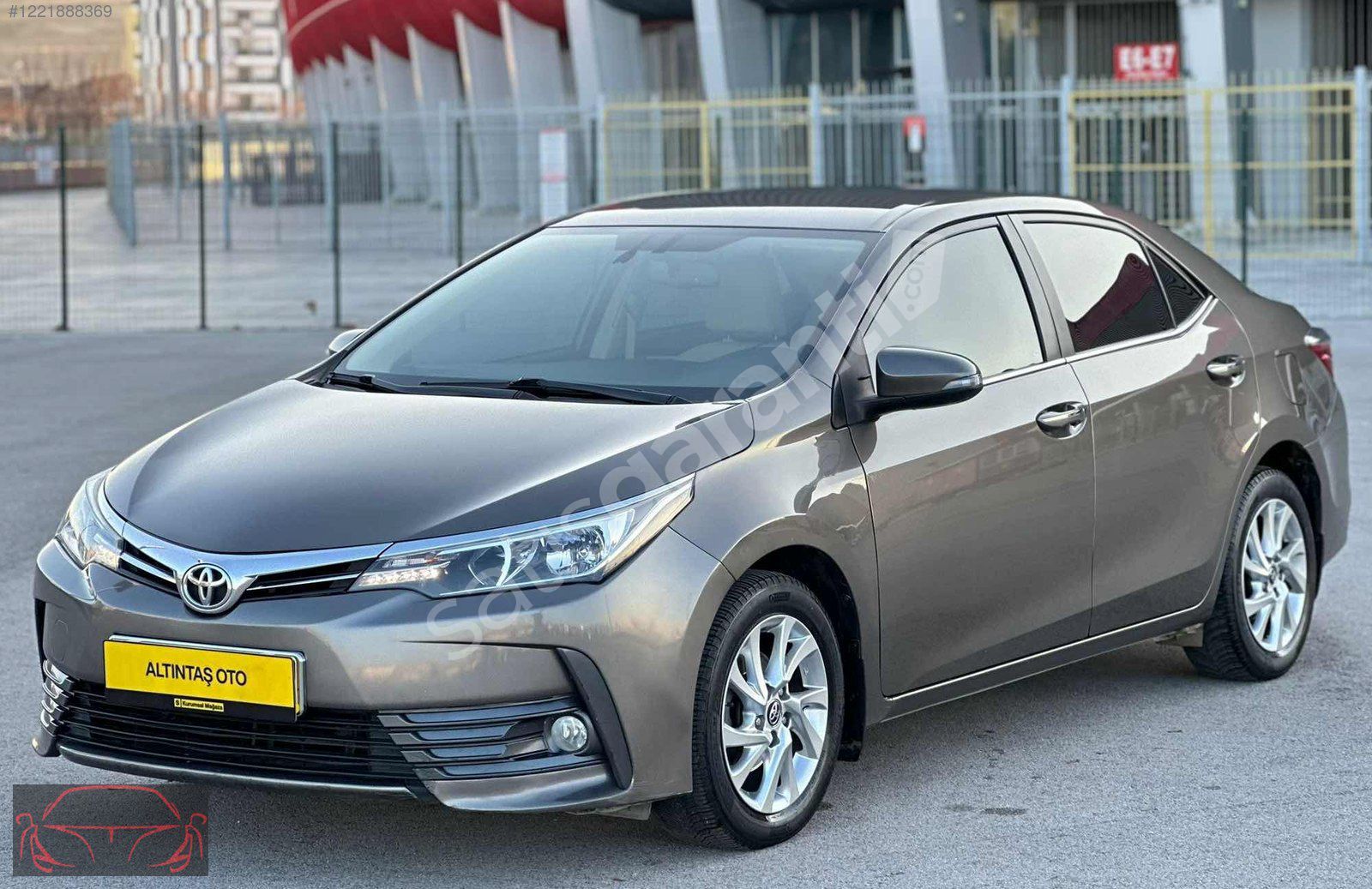 TOYOTA COROLLA 2016 MAKYAJLI KASA HATASIZ BOYASIZ (LPG YENİ )
