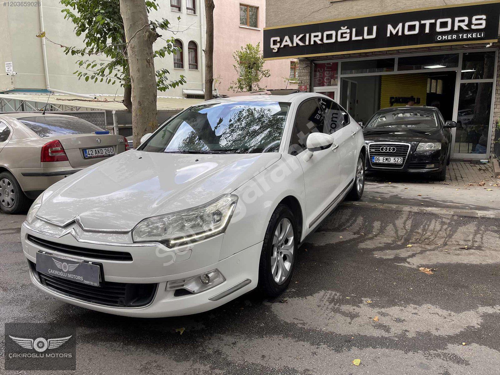 ÇAKIROĞLU MOTORS'DAN SADECE 2 PARÇA BOYALI FULL+FULL KREDİ İMKAN