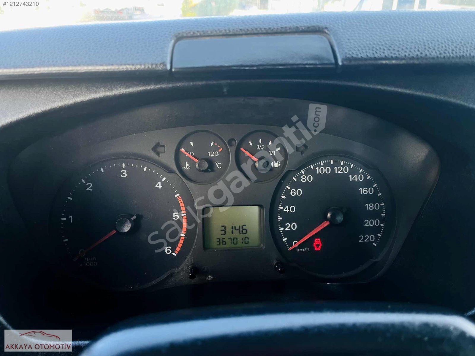 ALİ AKKAYA otomotiv de 330 kamyonet 30 DAKİKAYA KREDİ