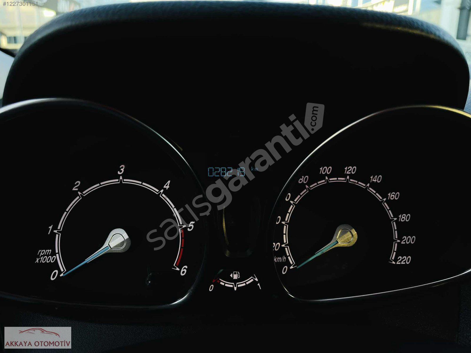 ALİ AKKAYA otomotiv de 350 l kamyonet 30 DAKİKAYA KREDİ