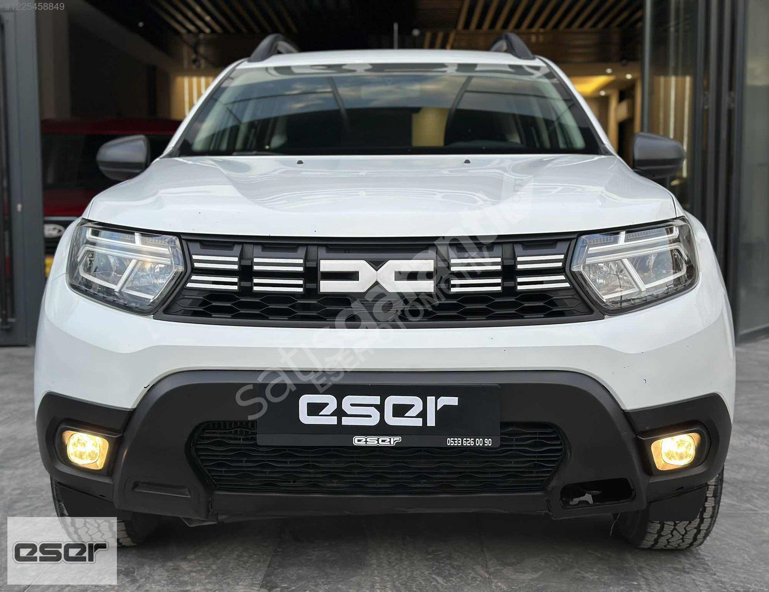 ESER'DEN BOYASIZ YENİ KASA 1.3 Tce 4x4 ESSENTİAL TAKAS TAKSİT