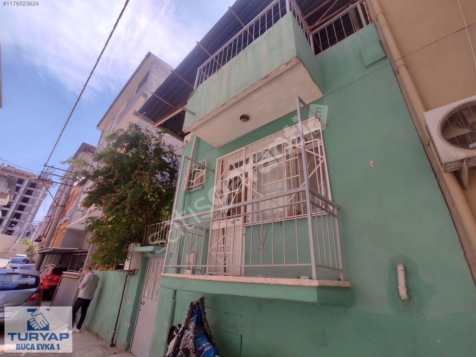 BUCA KOZAĞAÇ 132 M2 ARSA İÇİNDE SATILIK MÜSTAKİL EV