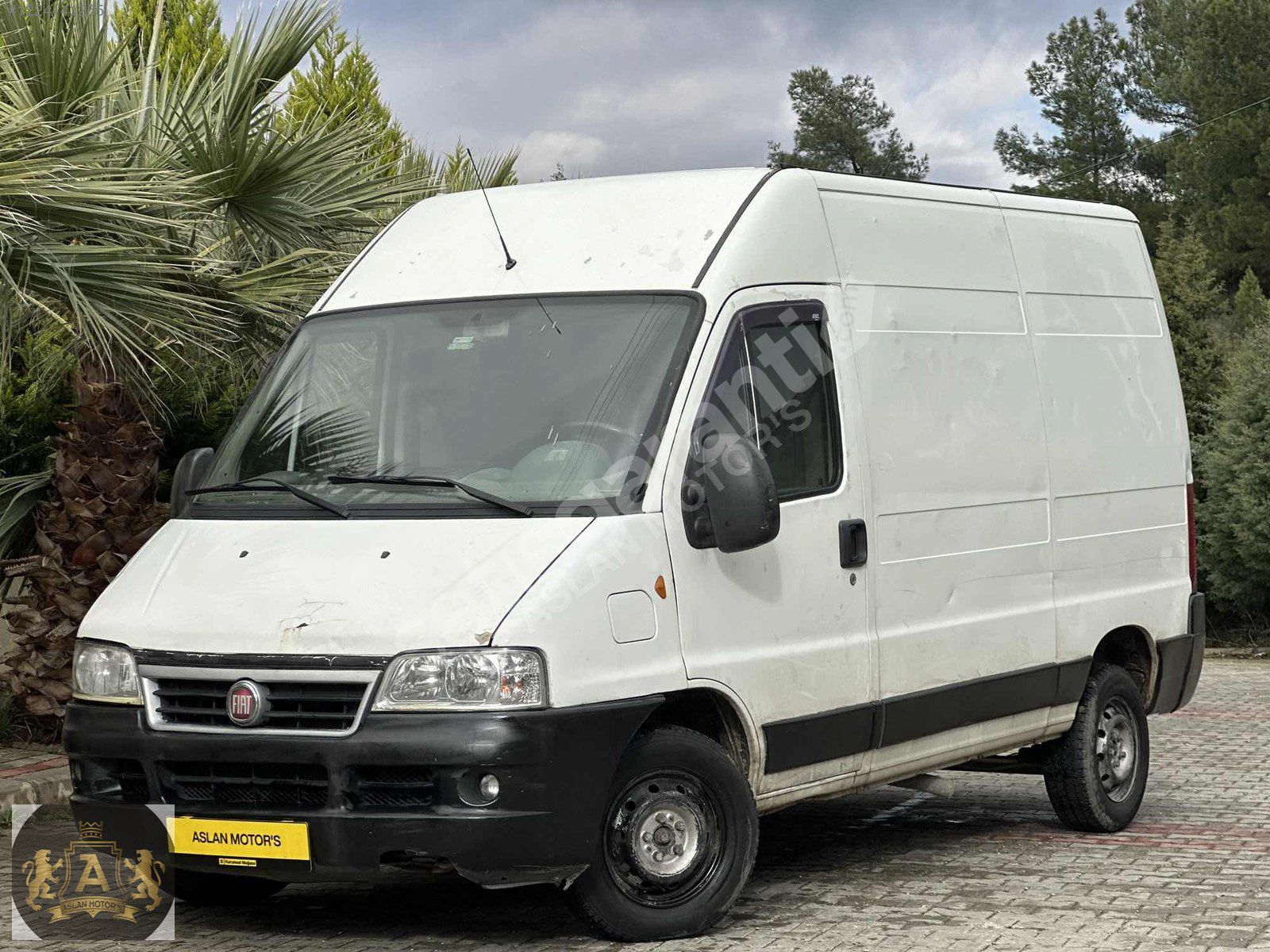 ASLAN MOTOR'S DAN 2004 MODEL DUCATO