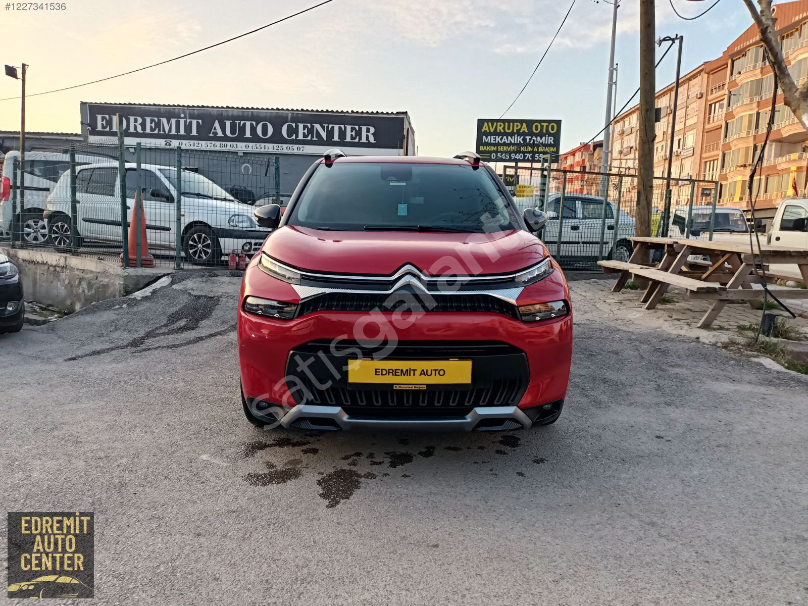 EDREMİT AUTOCENTERDAN 2023 HATASIZ C3 AirCross 1.2Feel Bold EAT6