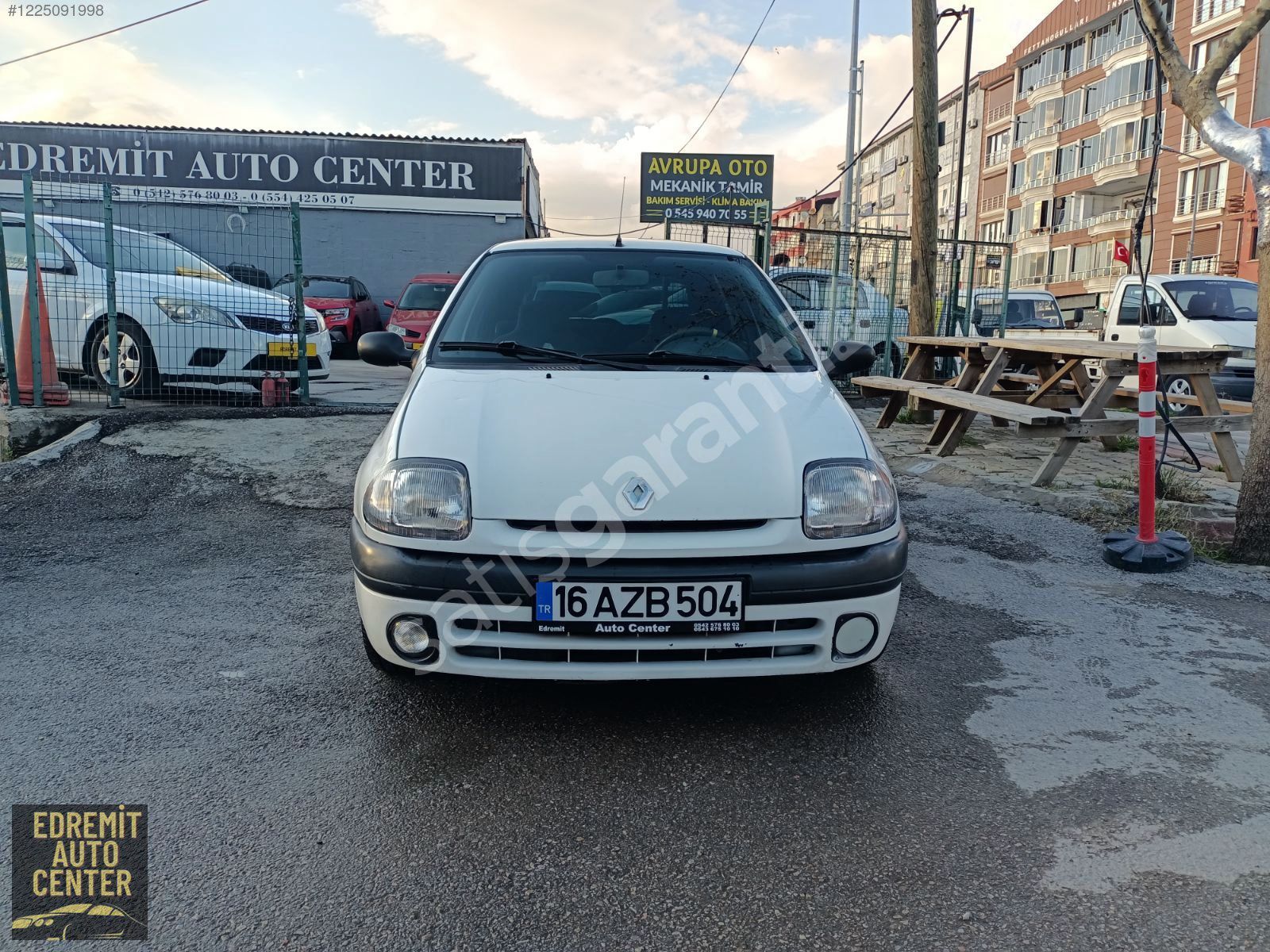 EDREMİT AUTOCENTERDAN 1999 MODEL RENAULT CLİO 1.4 RTA LPG KLİMA