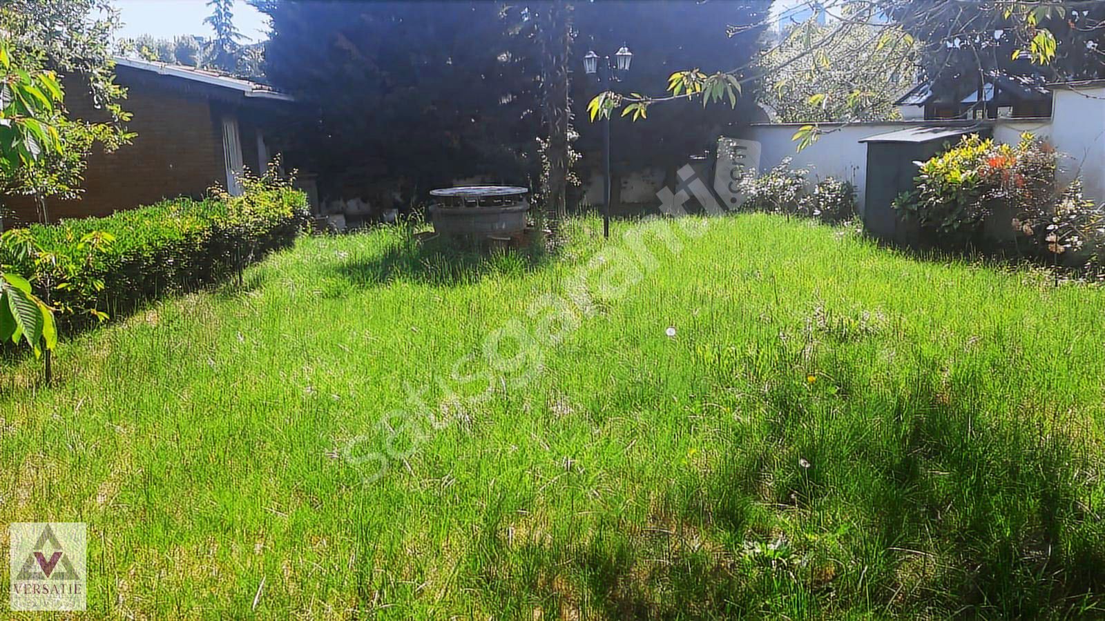 LEVENT'TE 650m ARSA İÇİNDE 700m KULLANIMLI TAM MUSTAKİL VİLLA