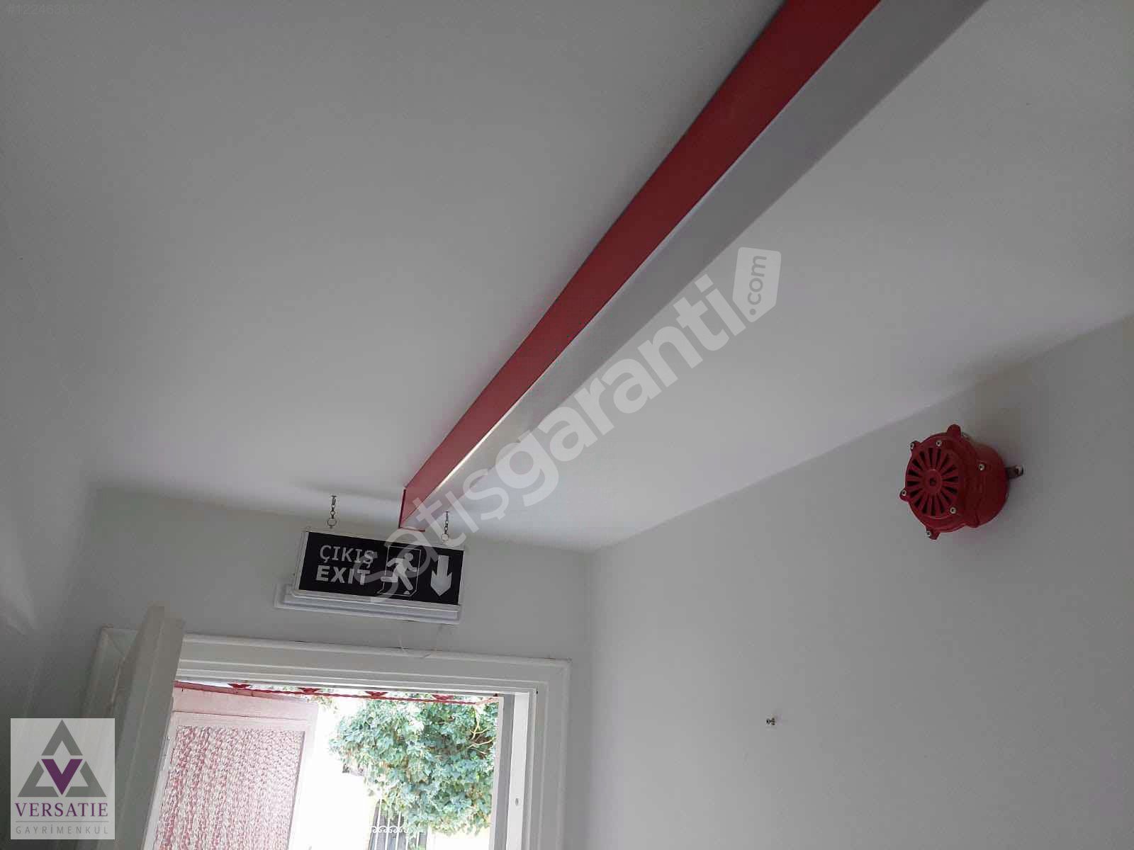 AKATLARDA 250m2 TRİPLEX BAHÇELİ YANGIN MERDİVENLİ KİRALIK VİLLA