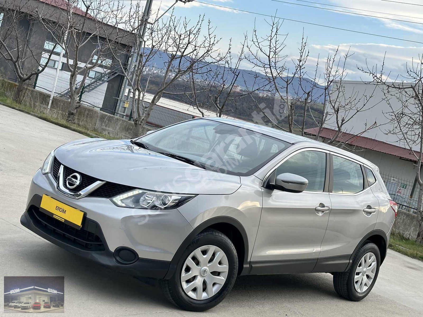 ERDİM'DEN 2017 NİSSAN QASHQAİ OTOMATİK HATASIZ 140 BİN KM