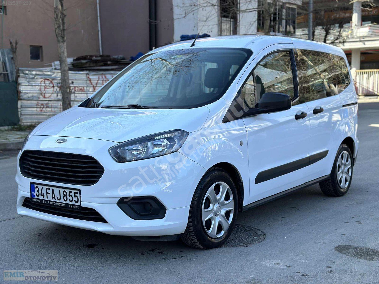 2022 MODEL 41 BİNDE OTOMOBİL RUHSATLI FORD COURIER 1.5 TREND