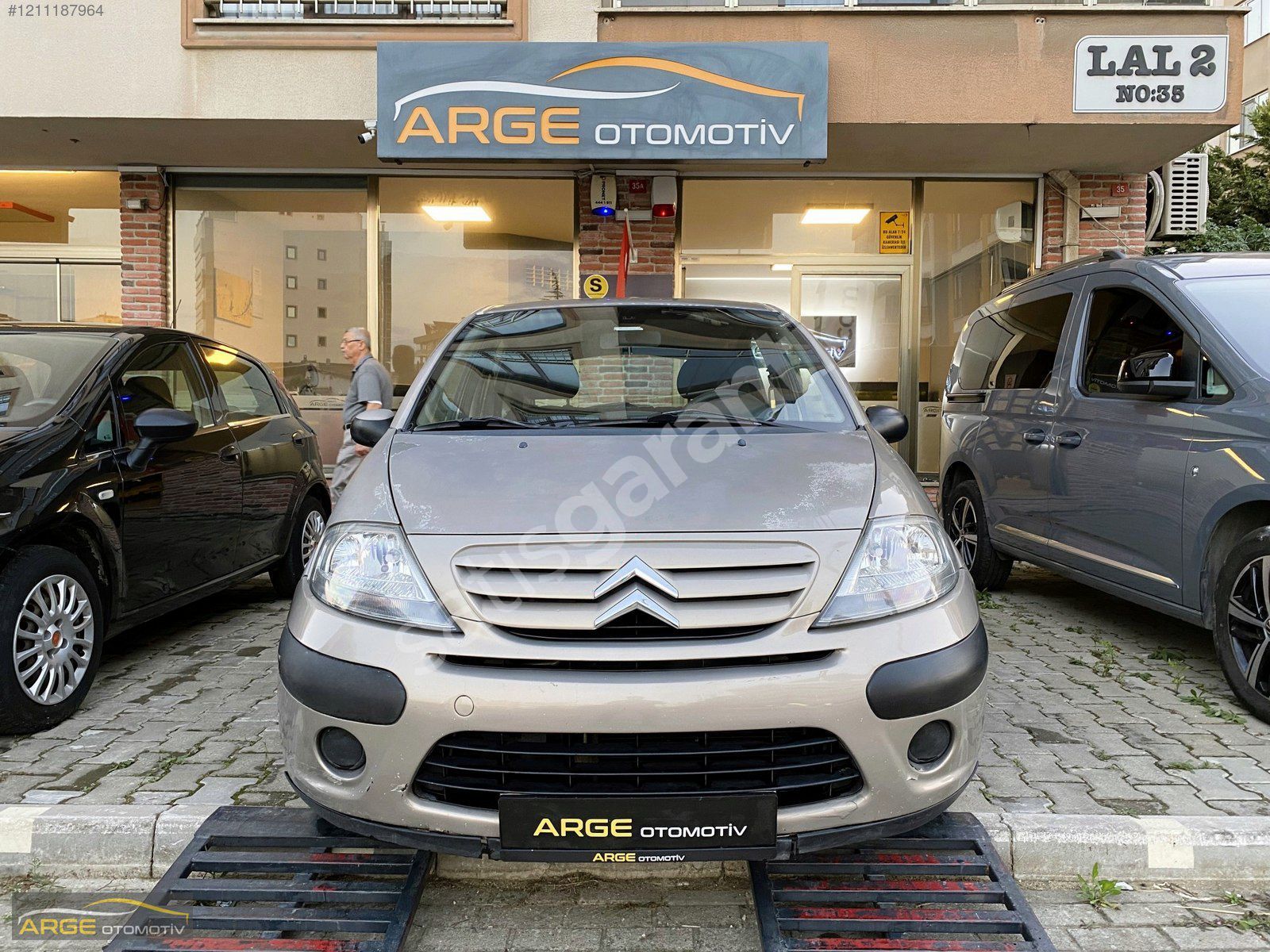 2006 MODEL CİTROEN C3 DİZEL DEĞİŞENSİZ FULL BAKIMLI DÜŞÜK KM