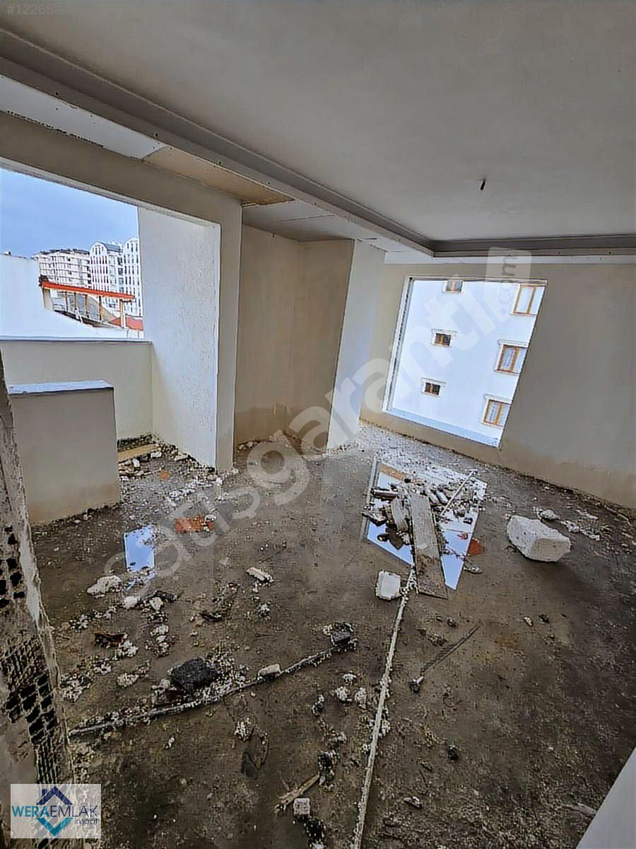 MERKEZİ KONUMDA ASANSÖRLÜ ÜSTDUBLEKS