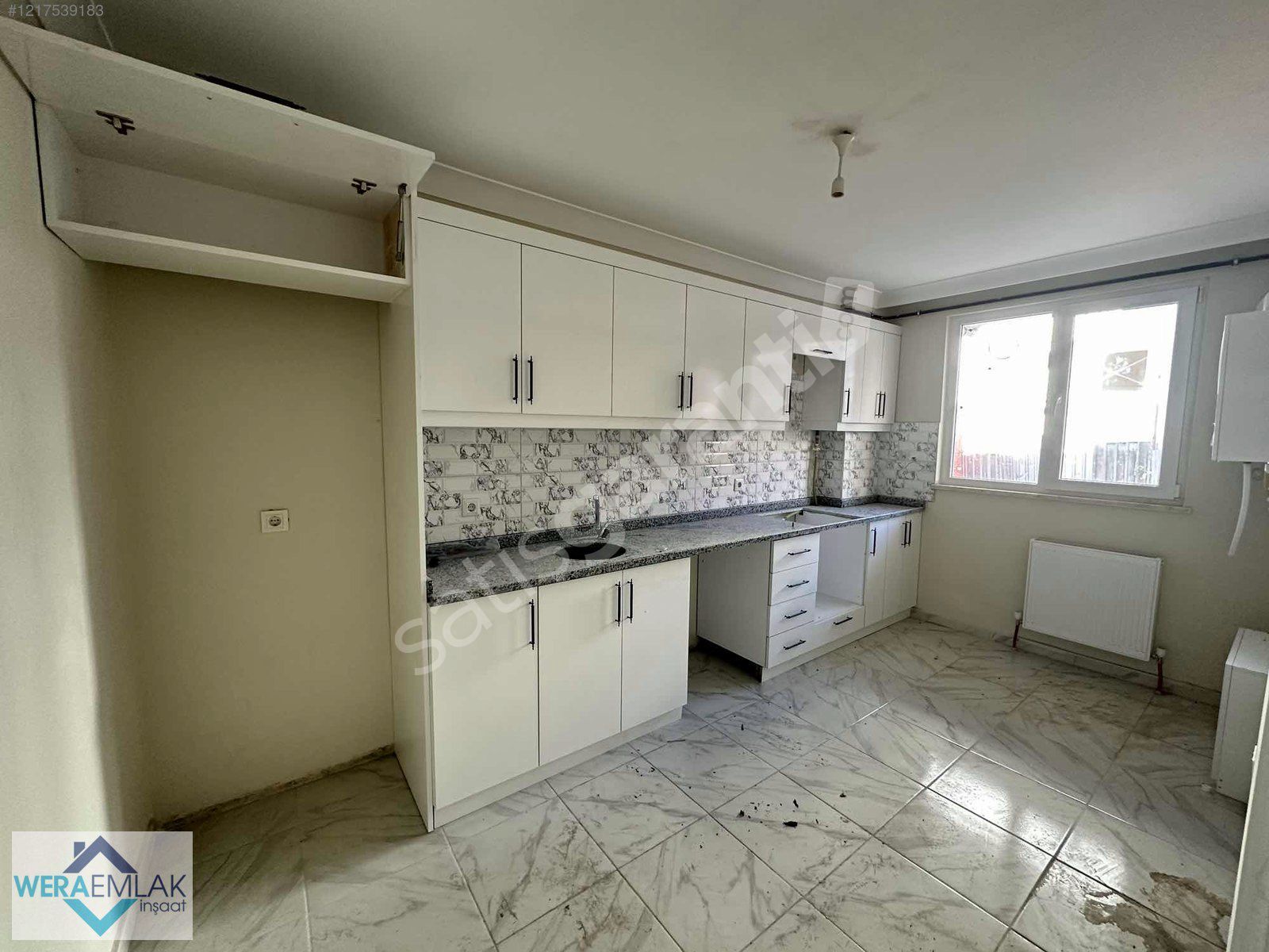 ÇAYIROVA ÖZGÜRLÜK MAH.2+1 YÜKSEK GİRİŞ SIFIR KİRALIK DAİRE