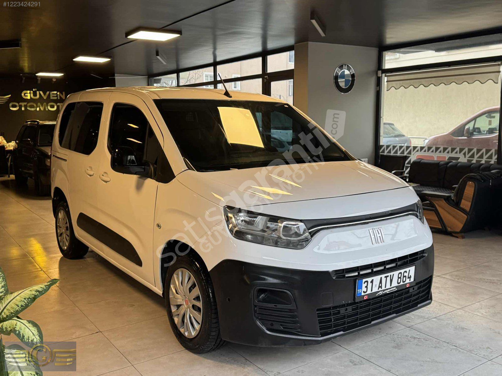 2023 MODEL 10 BİNDE ORJİNAL KM YENİ KASA DOBLO TERTEMİZ
