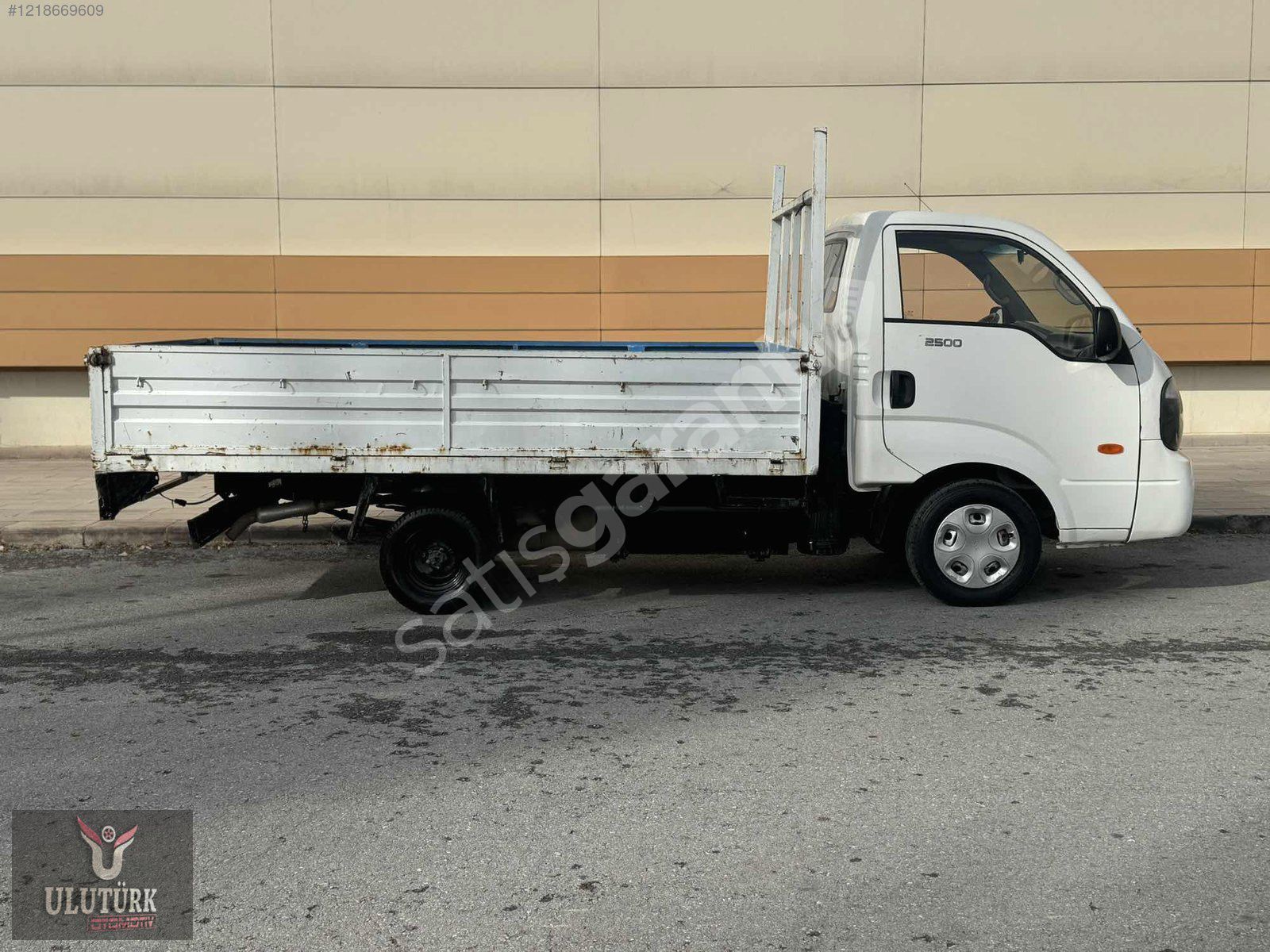 ULUTÜRK MOTORLU ARAÇLAR'DAN 2016 KİA BONGO 2500 KLİMALI