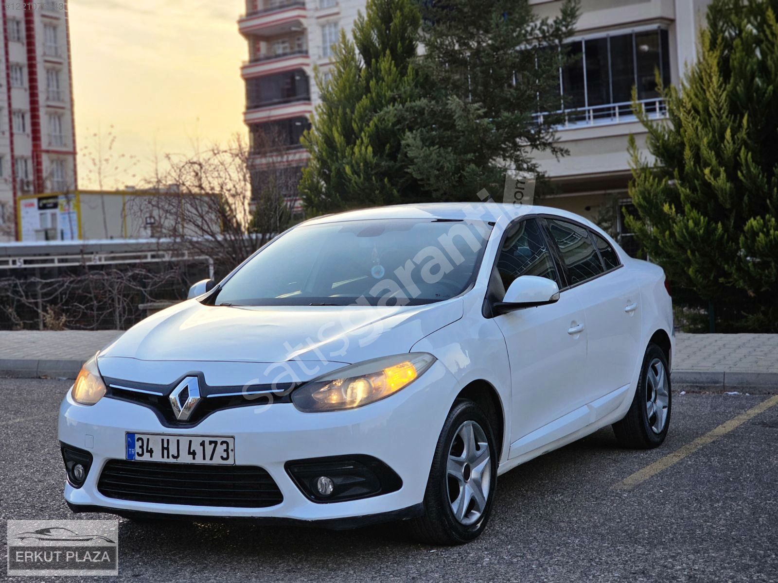 ERKUT PLAZADAN EMSALSİZ FLUENCE 1.5 DCİ