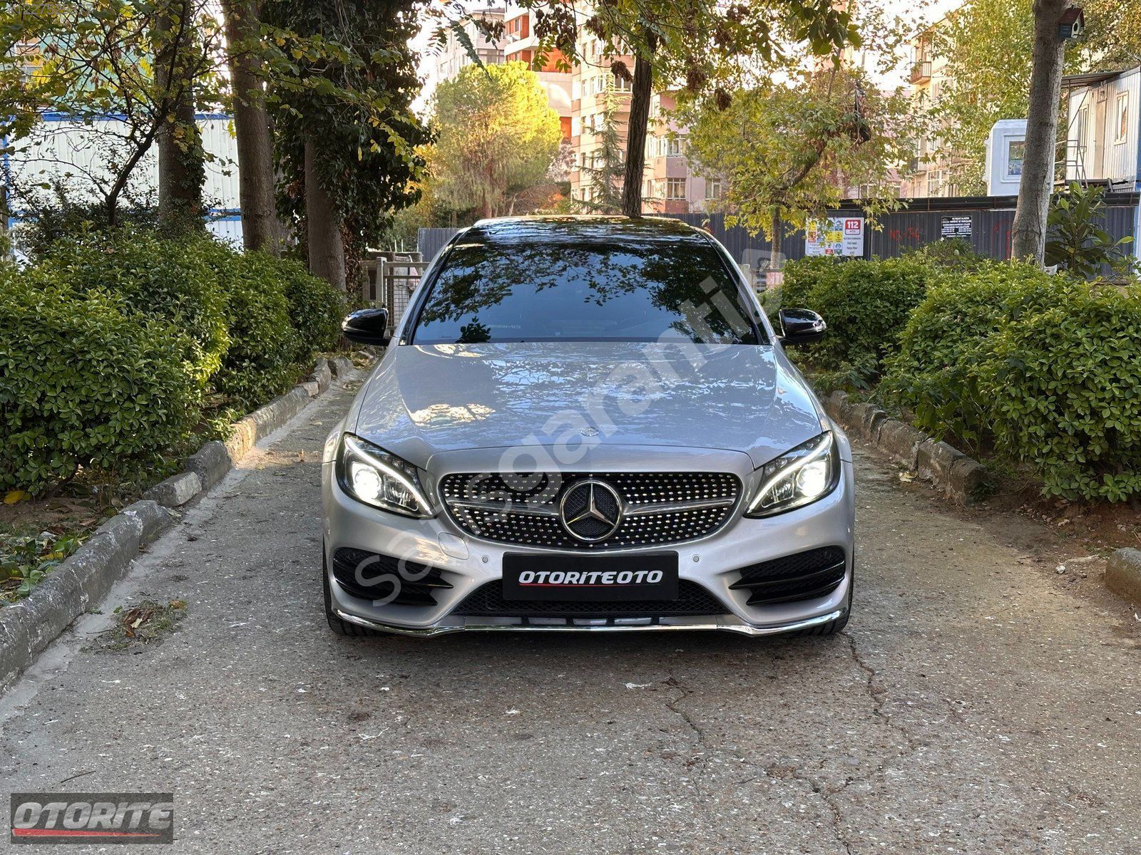 OTORİTE'DEN 2016 C200d AMG CAM TAVAN B.EKRAN İÇ AMBİYANS...