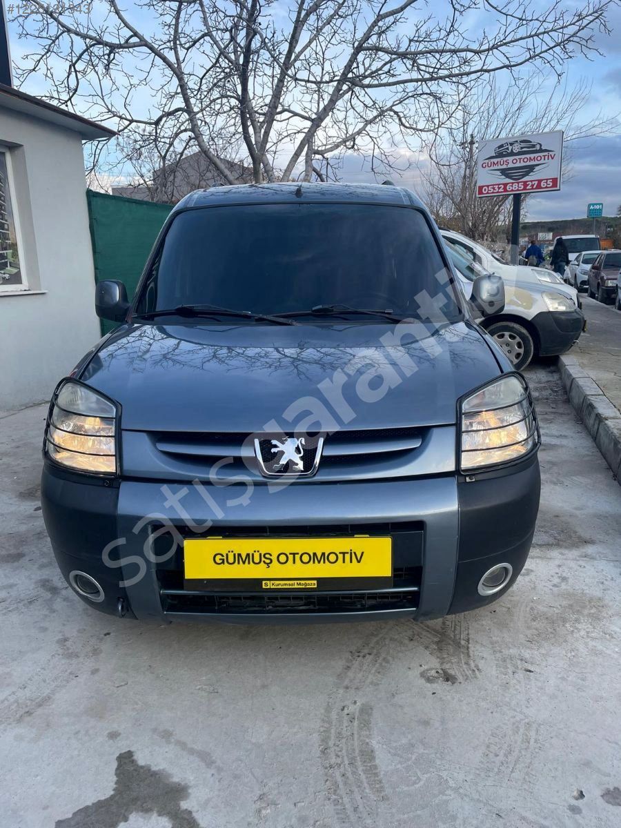2012 model peugeot partner orijinal çok temiz emsalsiz arac
