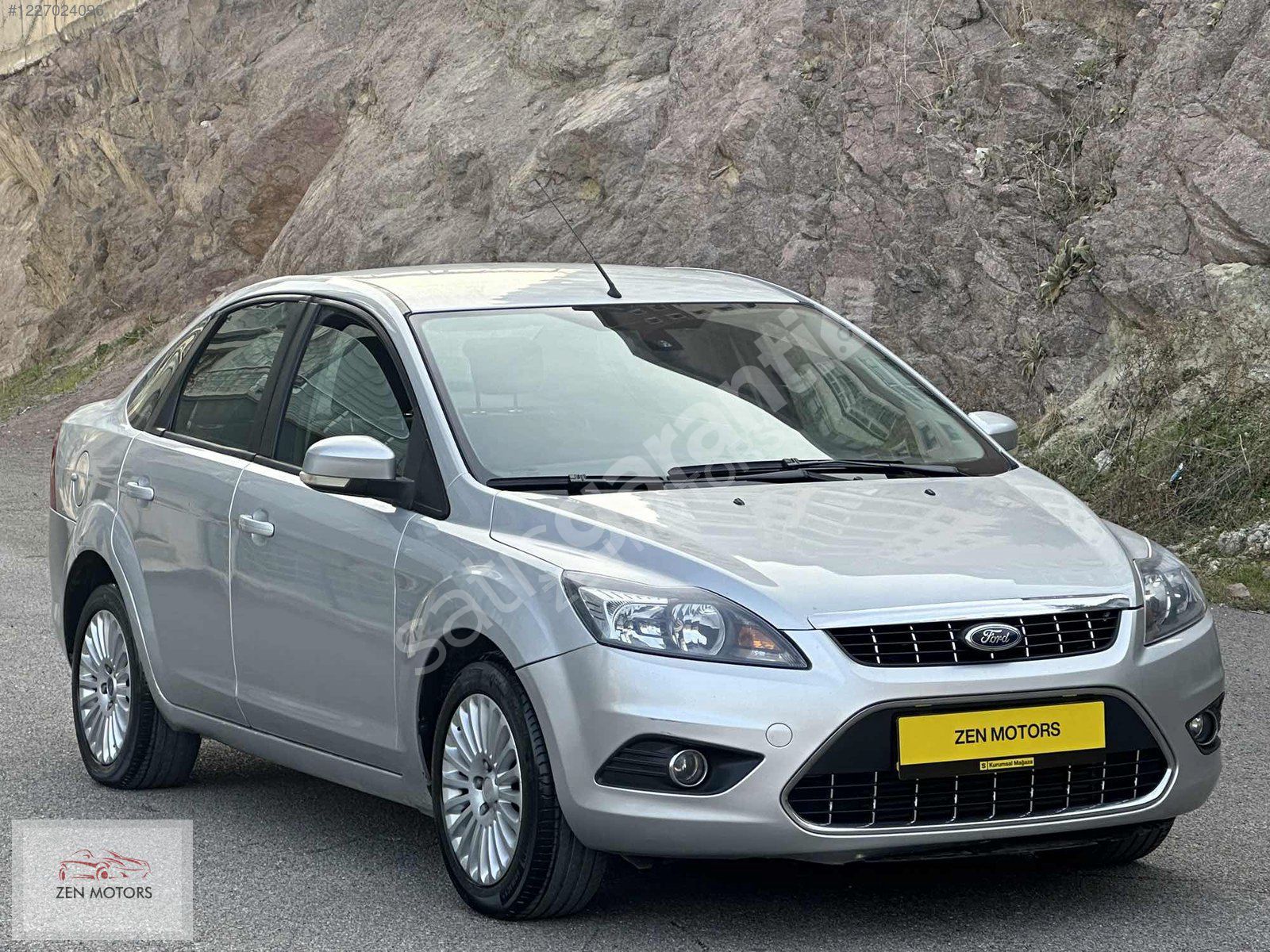 2010 MODEL FORD FOCUS 1,6 TDCİ TİTANYUM 110 HP TEMİZ VE BAKIML