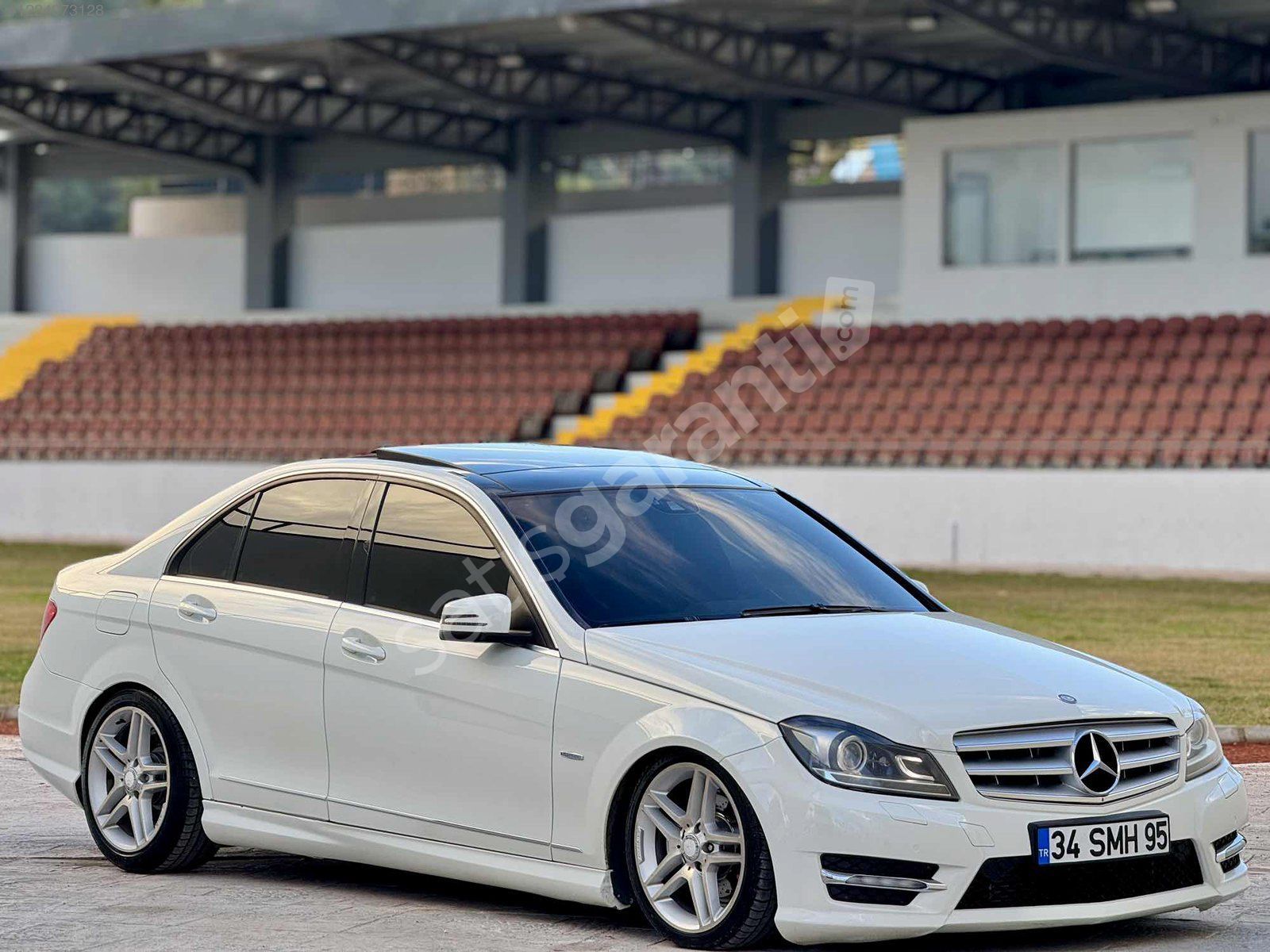MAKYAJLI C 180 AMG 7G-TRONİC HATASIZ MERMİ