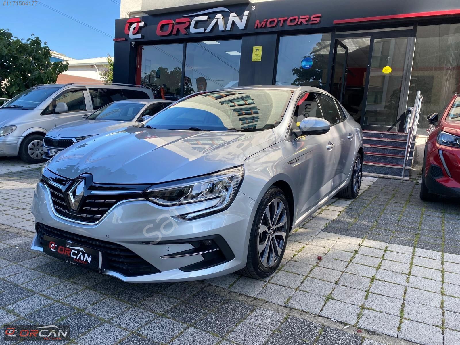 ORCAN MOTORSdan 2023 Megane 1.3TCe Icon EDC %1.79 Oran İle Kredi