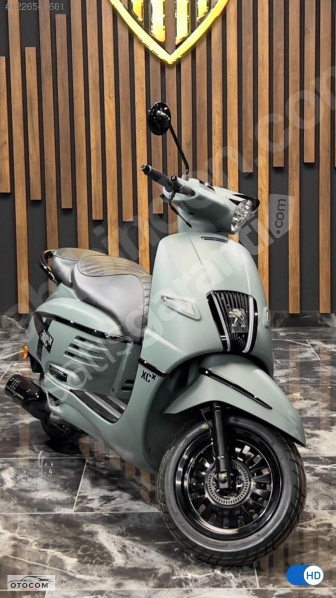2022 Peugeot Django 125cc 800kmde çok temiz