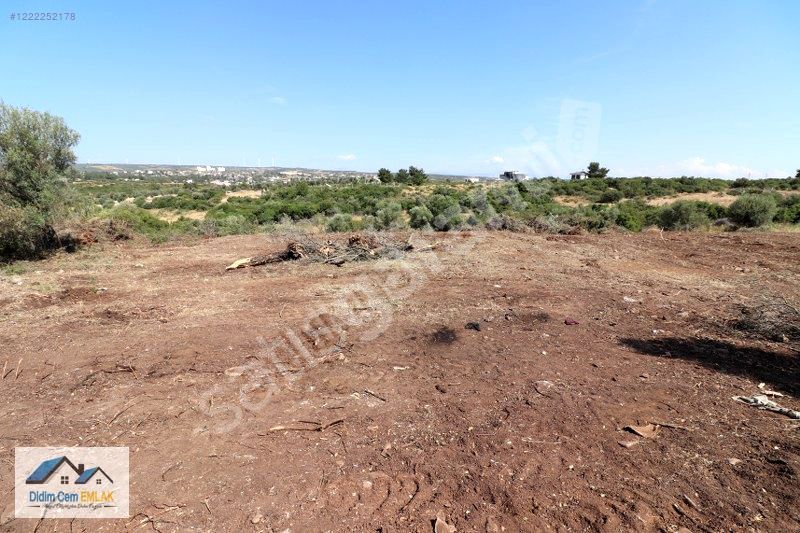 DİDİM CEM EMLAK TAN ZÜMRÜTTEPE DE SATILIK 806 M2 ARSA