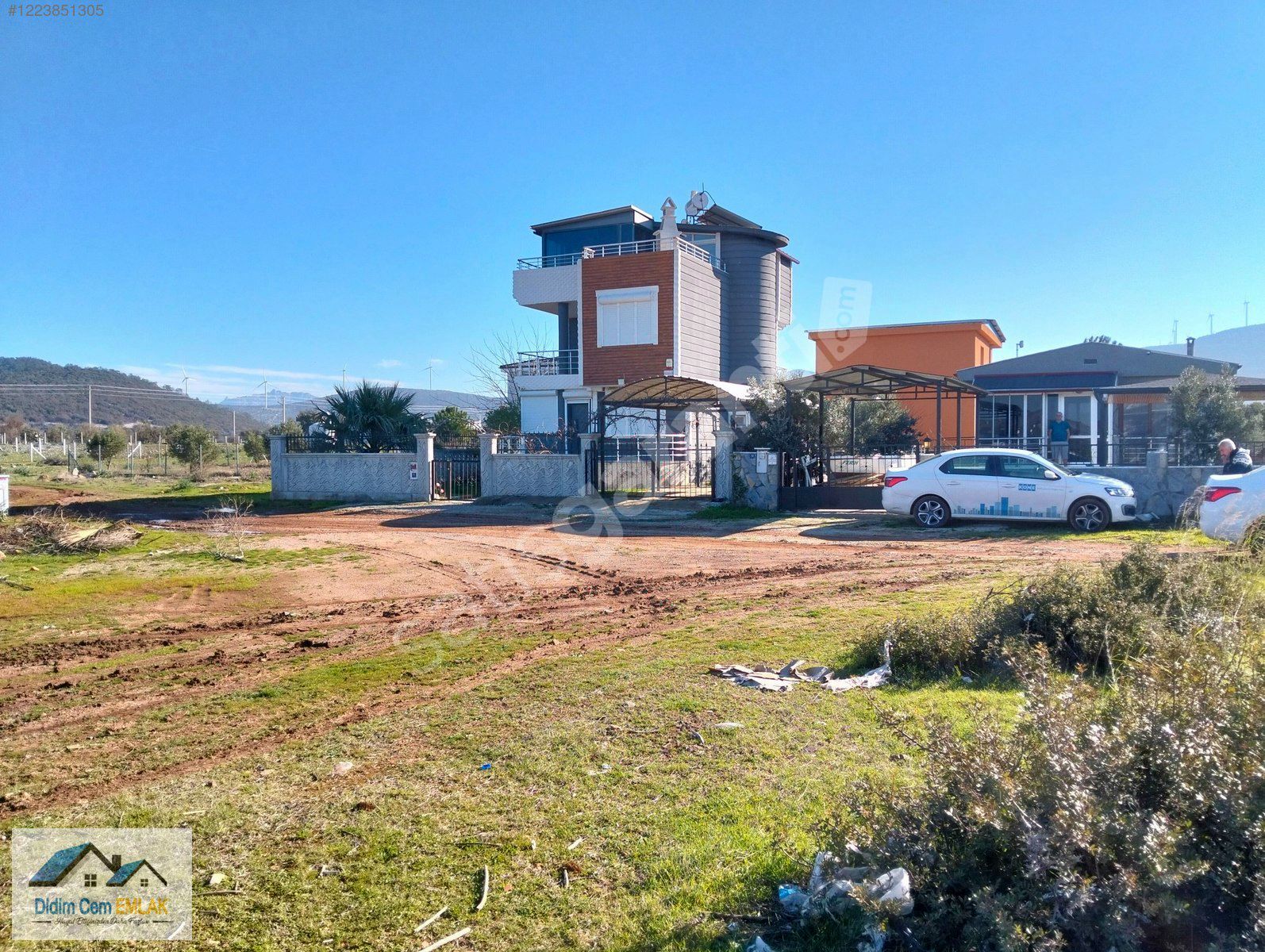 DİDİM CEM EMLAK'TAN BALOVA GİRİŞİNDE 300M2 SATILIK İMARLI ARSA