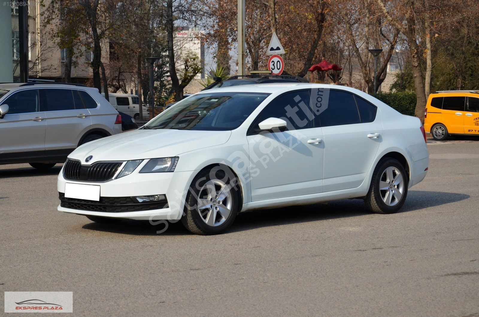 EKSPRES PLAZA'DAN 2019 SKODA OCATAVİA 1.6 TDI OPTIMAL