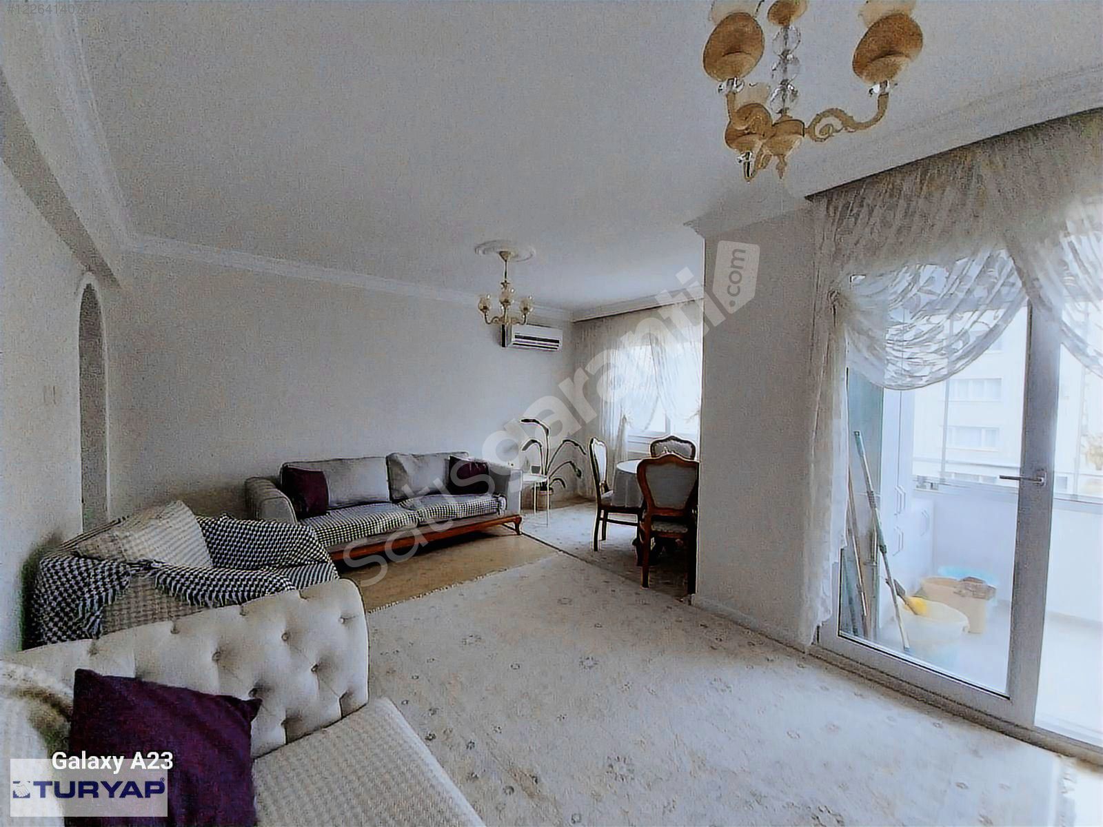 Bayraklı Mansuroğlu Mah.'de Açık Cepheli 3+1 Tadilatlı Satılık