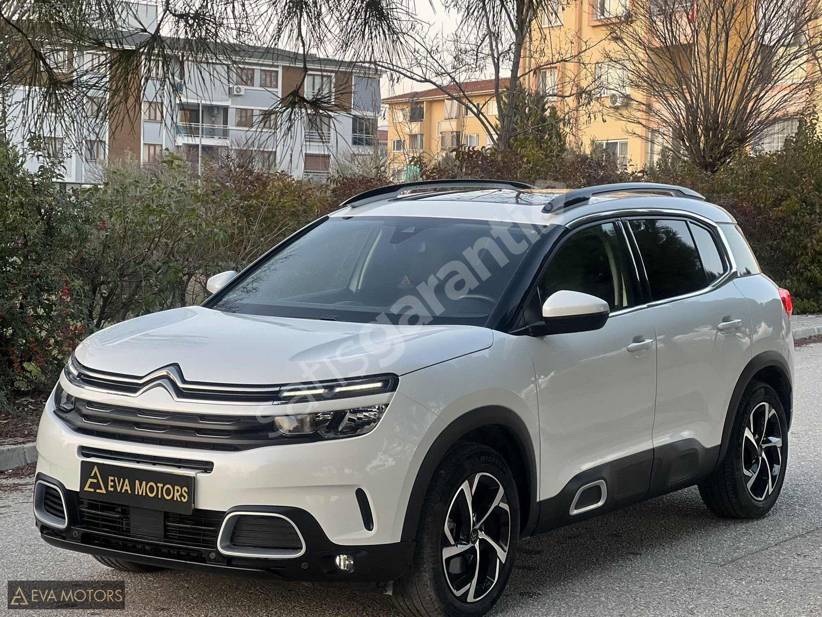 EVA MOTORS'DAN CİTROEN C5 AİRCROSS HATASIZ CAM TAVAN