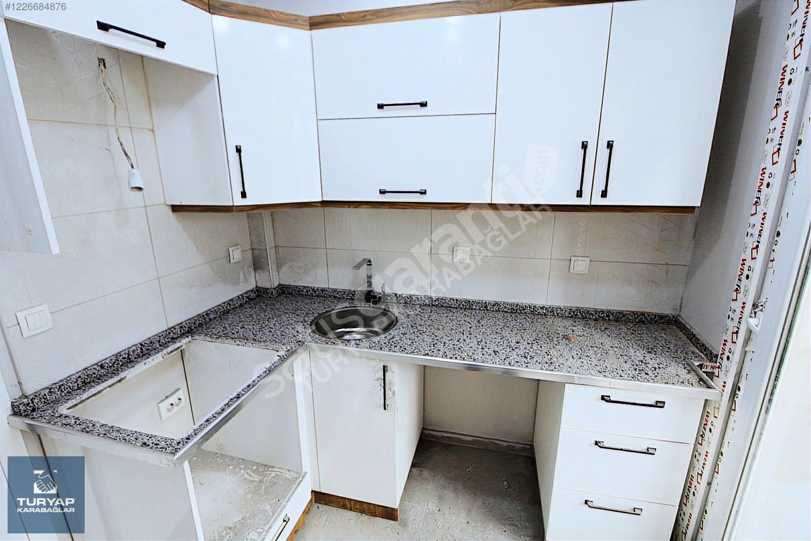 TORBALI AYRANCILAR'DA SIFIR KAPALI MUTFAK'LI SATILIK 2+1 DAİRE