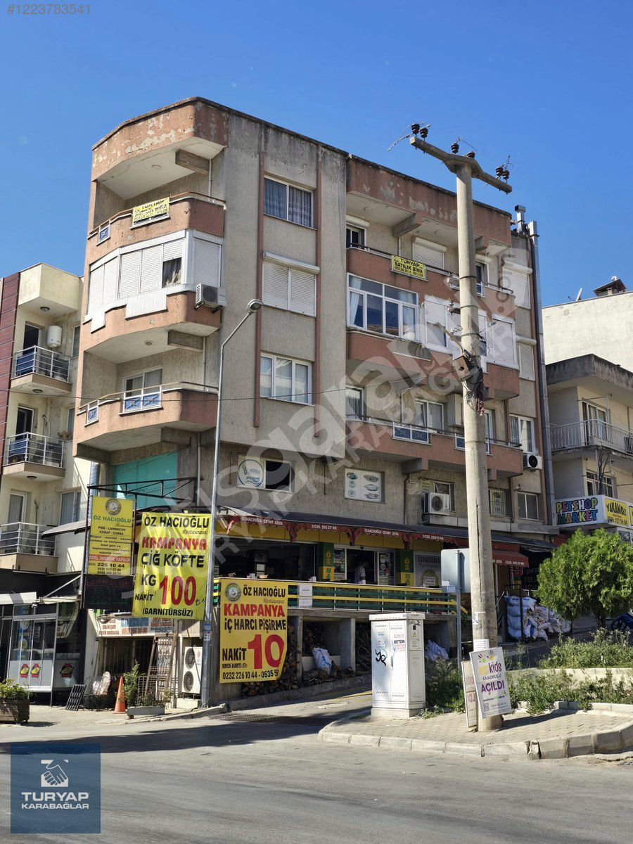 Ali Fuat Cebesoy'da Caddeye Bakan Köşe Konumda 3+1 Daire