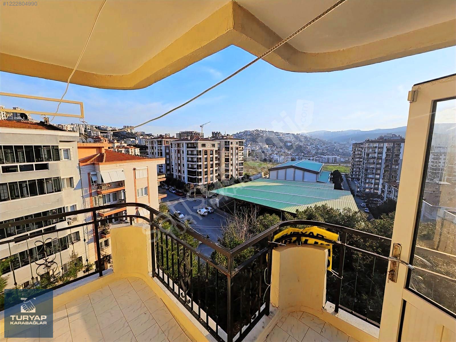 Vatan Mah. Pazar Yeri Yadigar Sitesi Önü Açık Kiralık 3+1 Daire