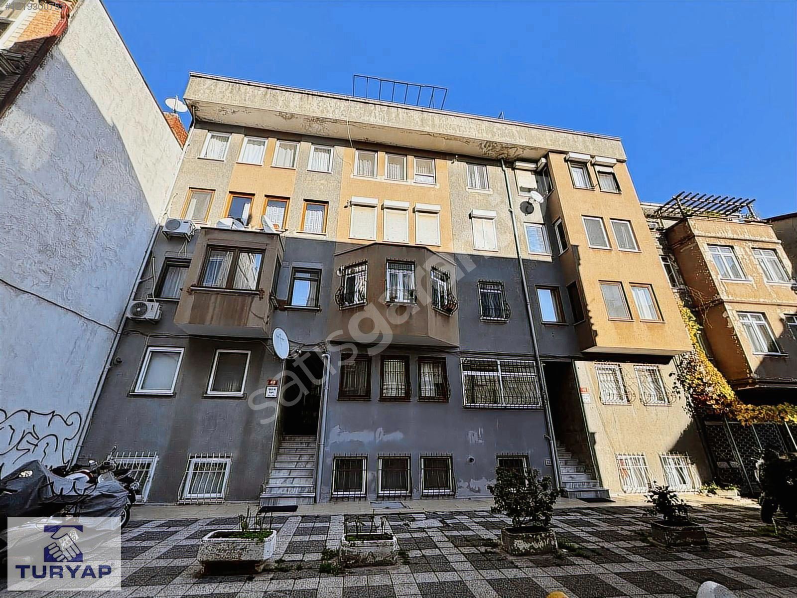 ACIBADEM'İN GİRİŞİNDE YILDIZBAKKAL'DA ŞAHANE DUBLEX DAİRE