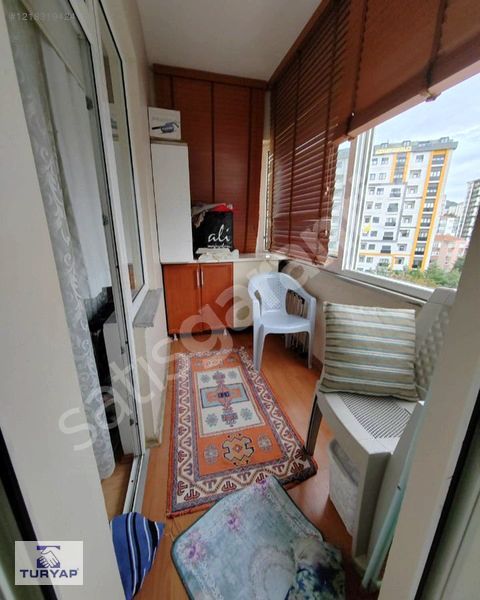 KARTAL GÜMÜŞPINAR MAHALLESİNDE SİTE İÇİ FERAH 3+1
