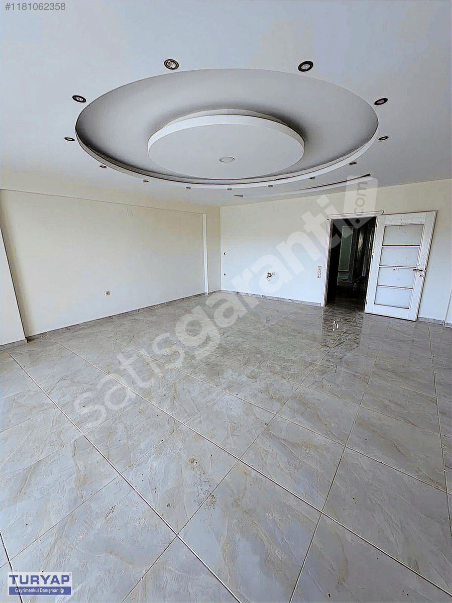 ÇARŞI MERKEZİNE YAKIN SATILIK YENİ DAİRE